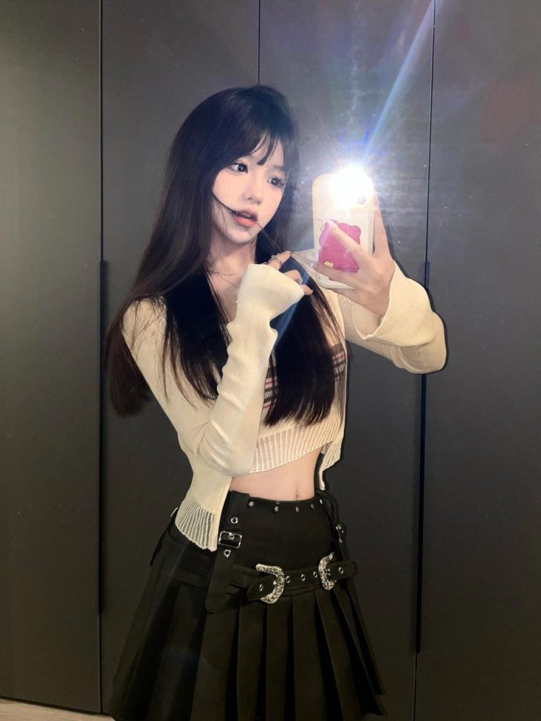 重庆外围 05学生暑假兼职 萝御双修极致反差 6 1000029295