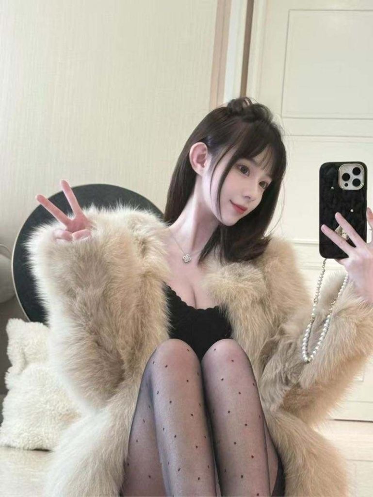 南京外围身高166真实06年紧致粉嫩女友感真实在校大学生校花级别 6 IMG 20250910 150706 460