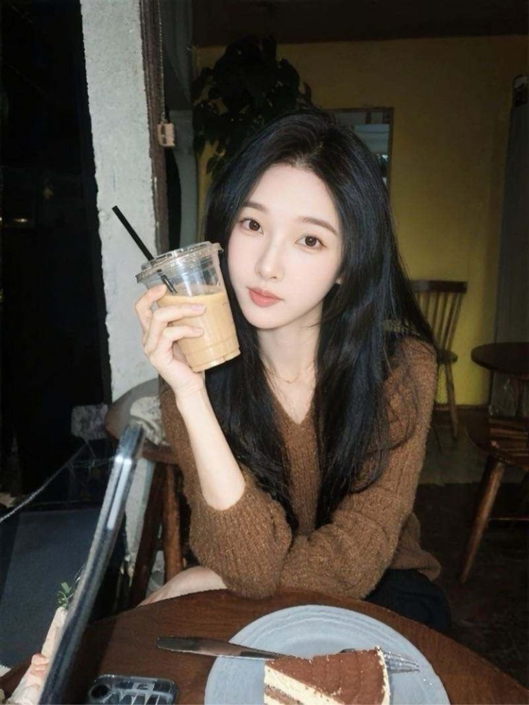 北京外围身高175胸围C首次下水可舌吻可69细腰翘臀情趣制服温柔体贴情商高会聊天 4 IMG 20251008 125616 037