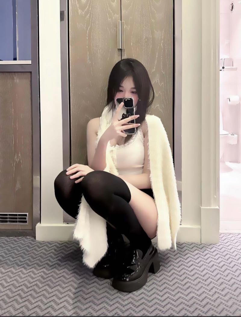 无锡外围04年兼职 173/95 天然D 气质 5 file 1238