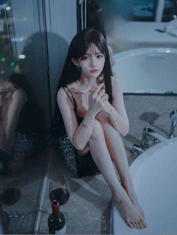 杭州外围学生妹 167/90 天然C 御姐 萝莉 学生 5 file 1423