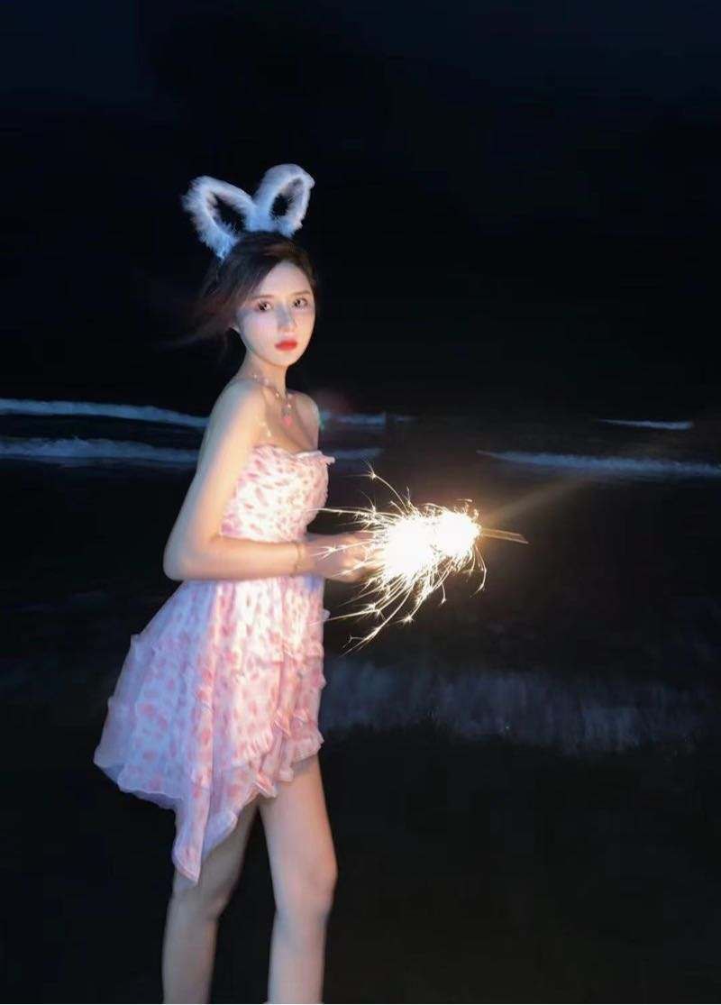 武汉外围长沙妹子柔情似水高情商会聊天会主动索要水润多汁小红书博主短期兼职 4 file 691e9b4b62d48