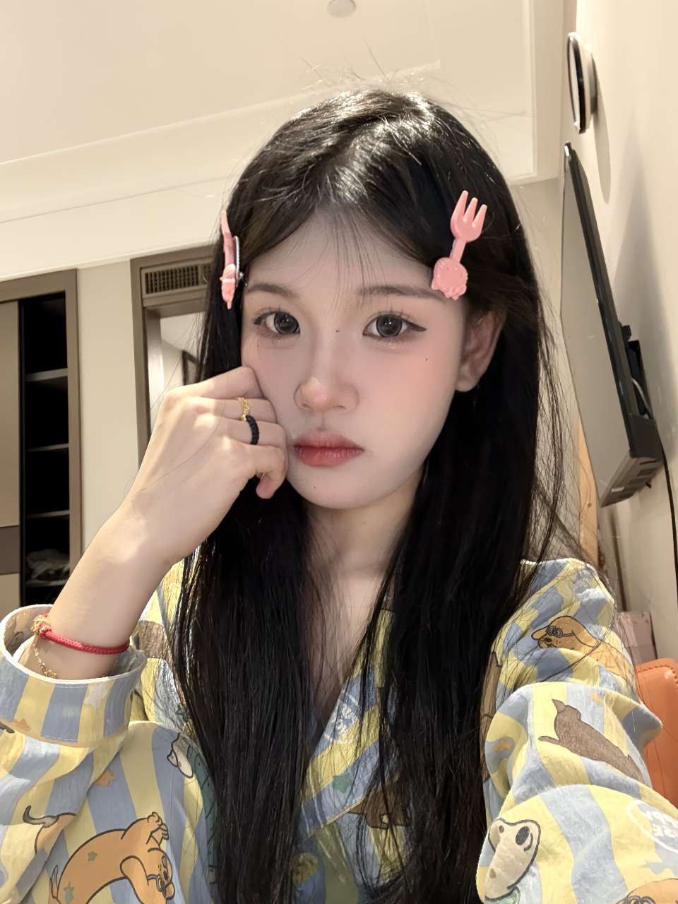 重庆外围学生妹 165/69 天然C 萝莉 白嫩 学生 5 file 737