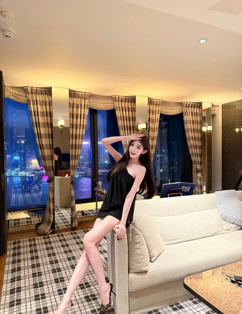 南宁外围05年高颜值 170/50 天然E 5 file 2048