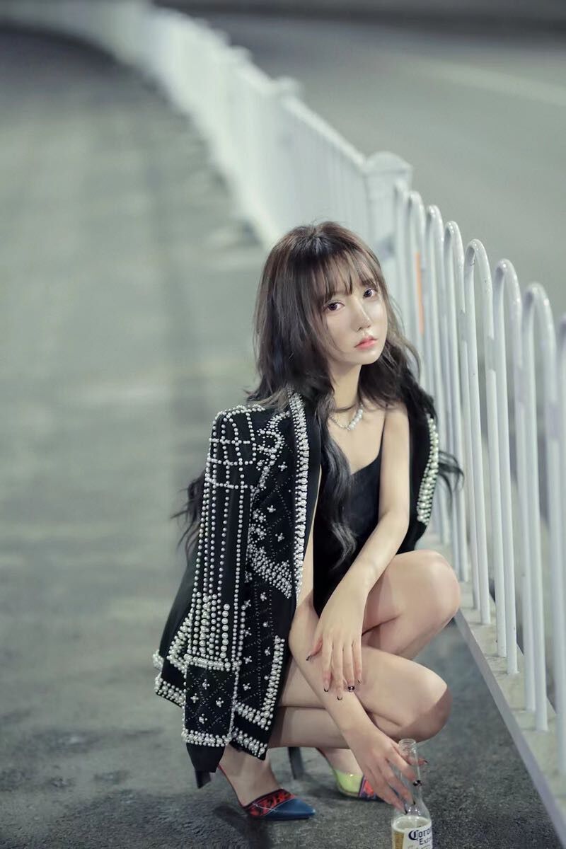 重庆外围学生妹 168/69 天然C 新人 三点粉 乖巧 5 file 5765