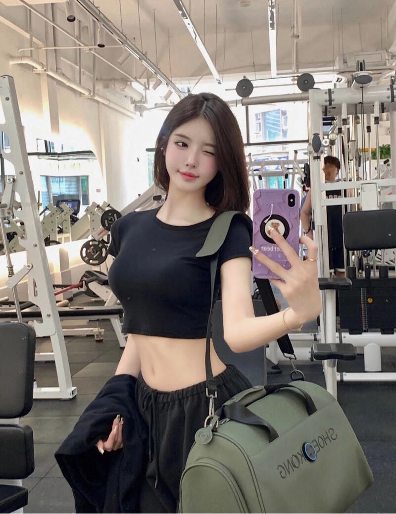 大连外围韩系 168/45 天然D 筷子腿 初恋feel 健身 2 file 6335