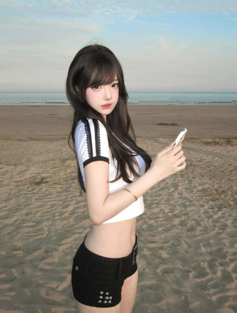 大连外围18岁学生妹 172/96 甜心 嗲 开朗 2 file 6358