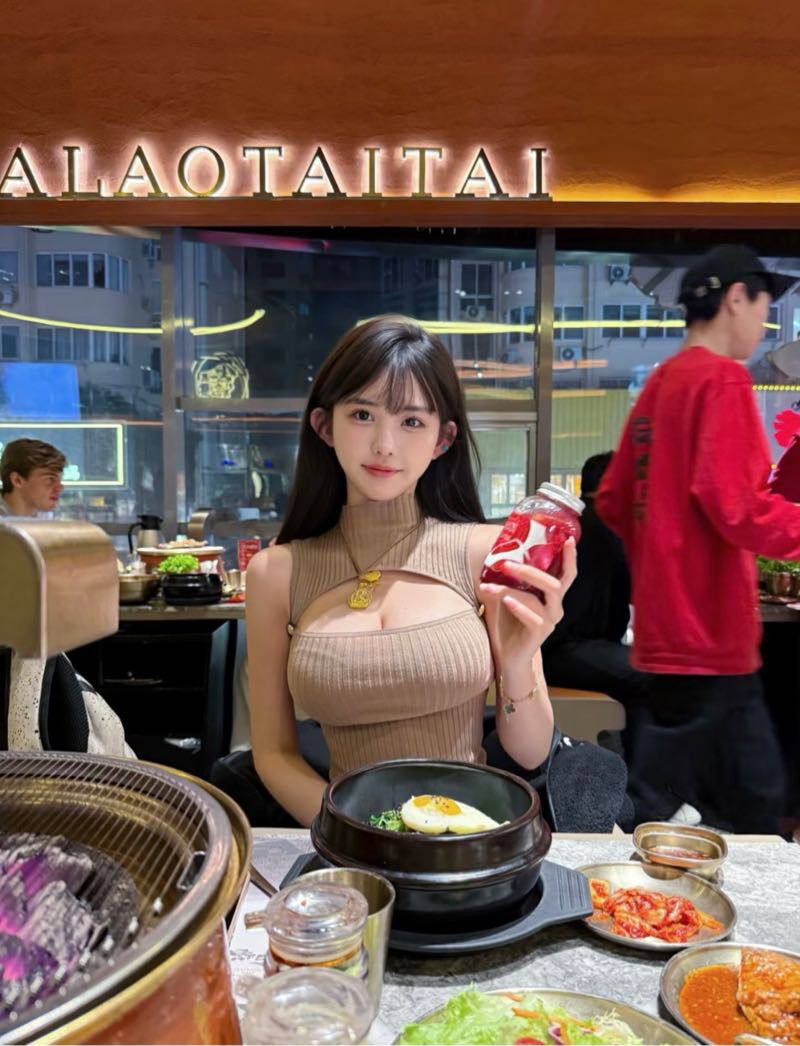 沈阳外围05年筷子腿 168/90 天然C 兼职 3 file 6459